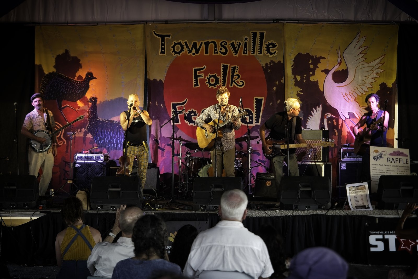 David Flower and friends closing jam at Townsville Folk Festival 2026